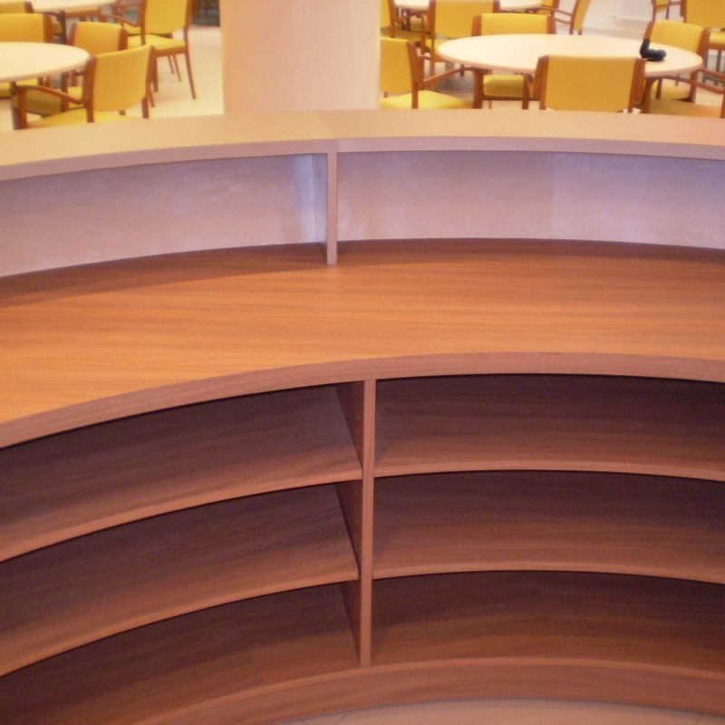 RANGEMENT RéCEPTION 800X800 | Lips et Fils Agencement sur mesure à Oberbronn – espaces intérieurs et professionnels en bois et matériaux nobles Bitche 1